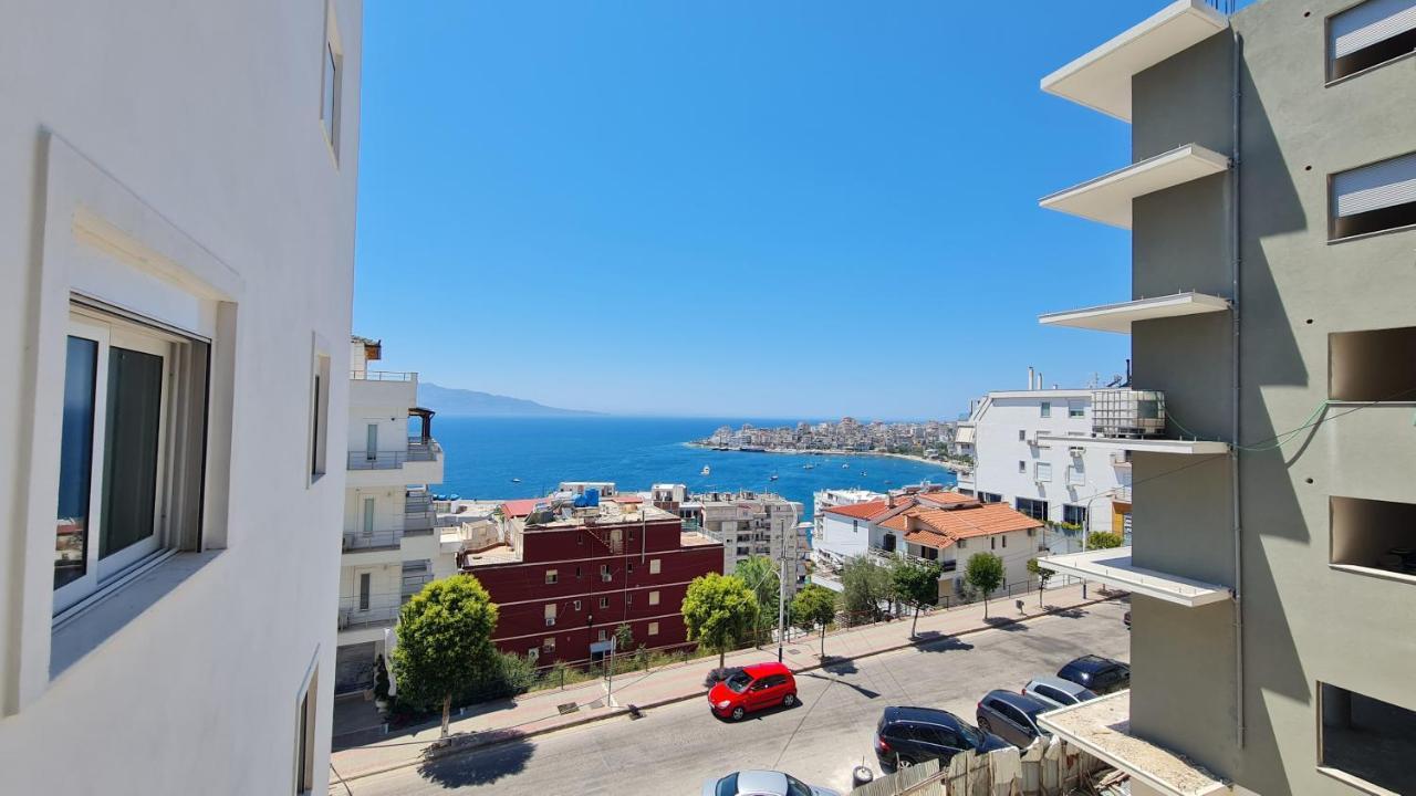 Sea And City View Apartment Sarande Bagian luar foto